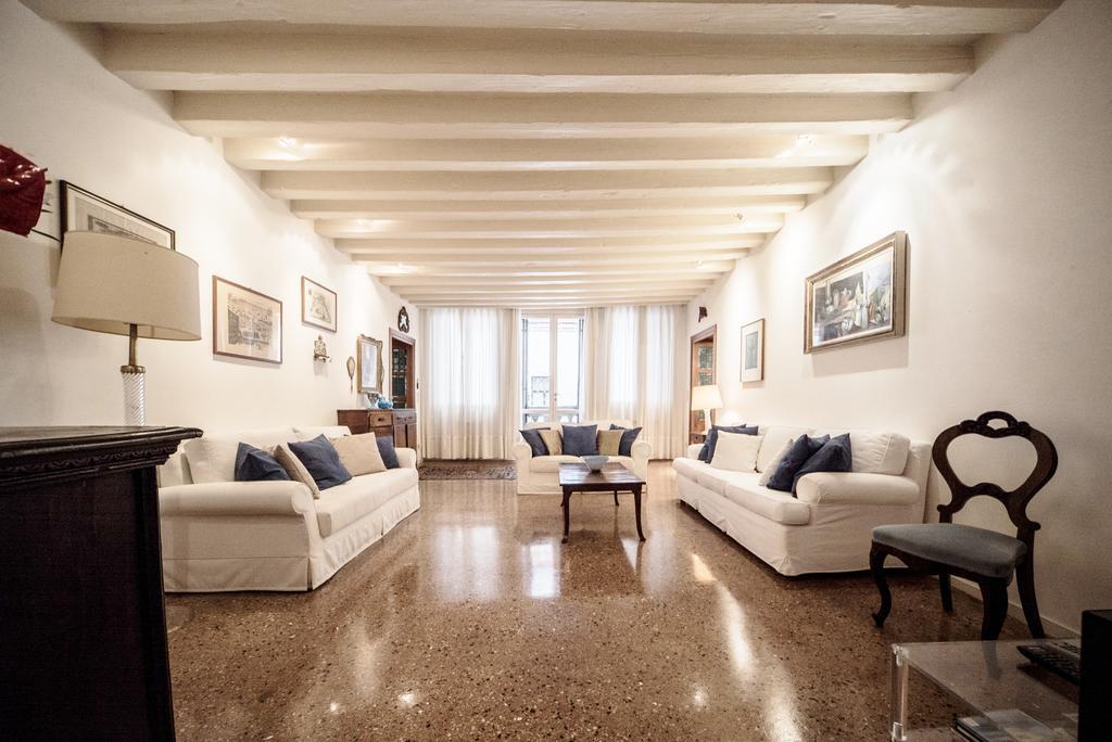 Accademia Terrazza Apartment Venice Exterior photo