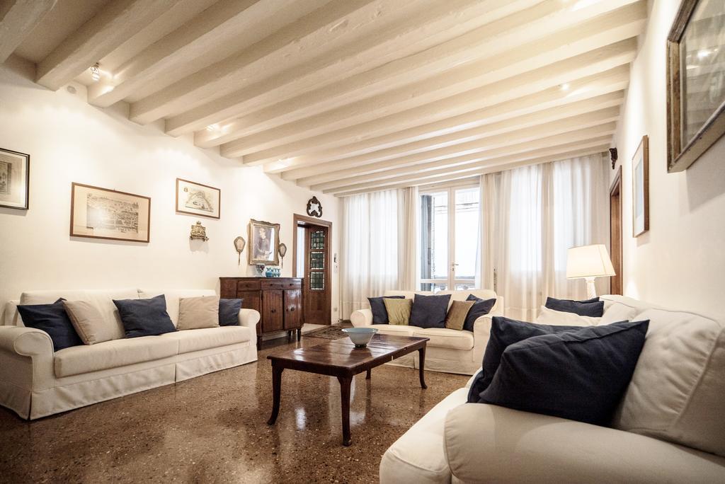 Accademia Terrazza Apartment Venice Exterior photo