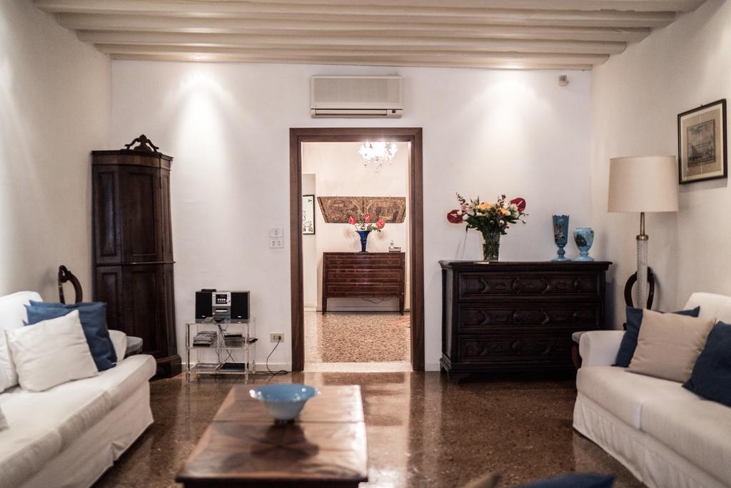 Accademia Terrazza Apartment Venice Exterior photo