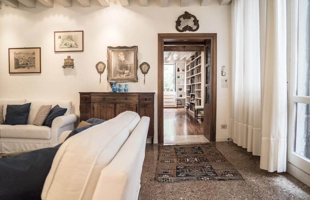 Accademia Terrazza Apartment Venice Exterior photo