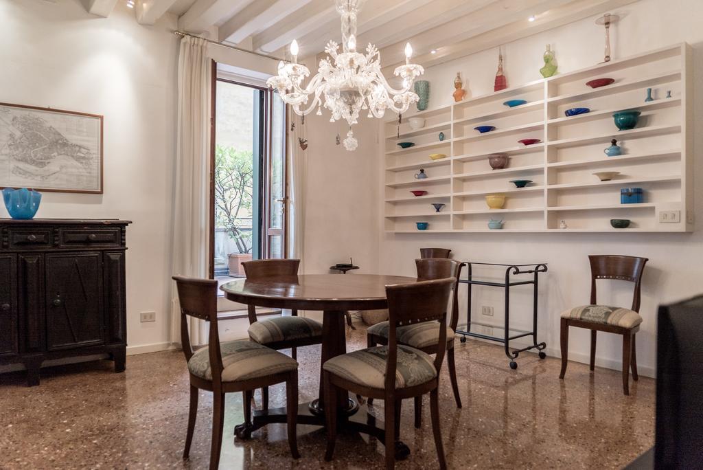 Accademia Terrazza Apartment Venice Exterior photo